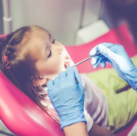 Bebeğin Diş Bakımı İçin Güvenilir Ürün Tavsiyeleri